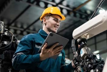 Allianz Trade : Le secteur britannique de la machine-outil face à un risque sensible en 2025
