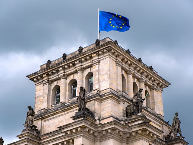 Vista del Parlamento a Berlino