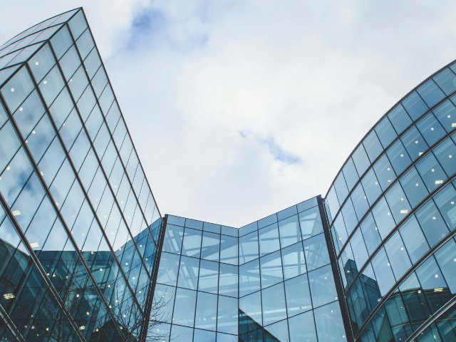 Edificio a vetrate