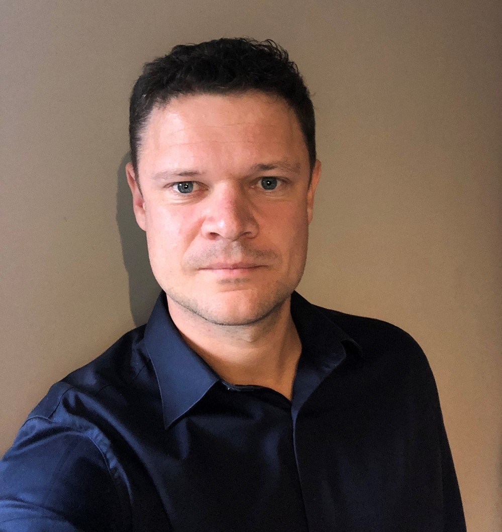 pieter-coussens-senior-analyst