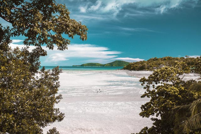 sea holidays view