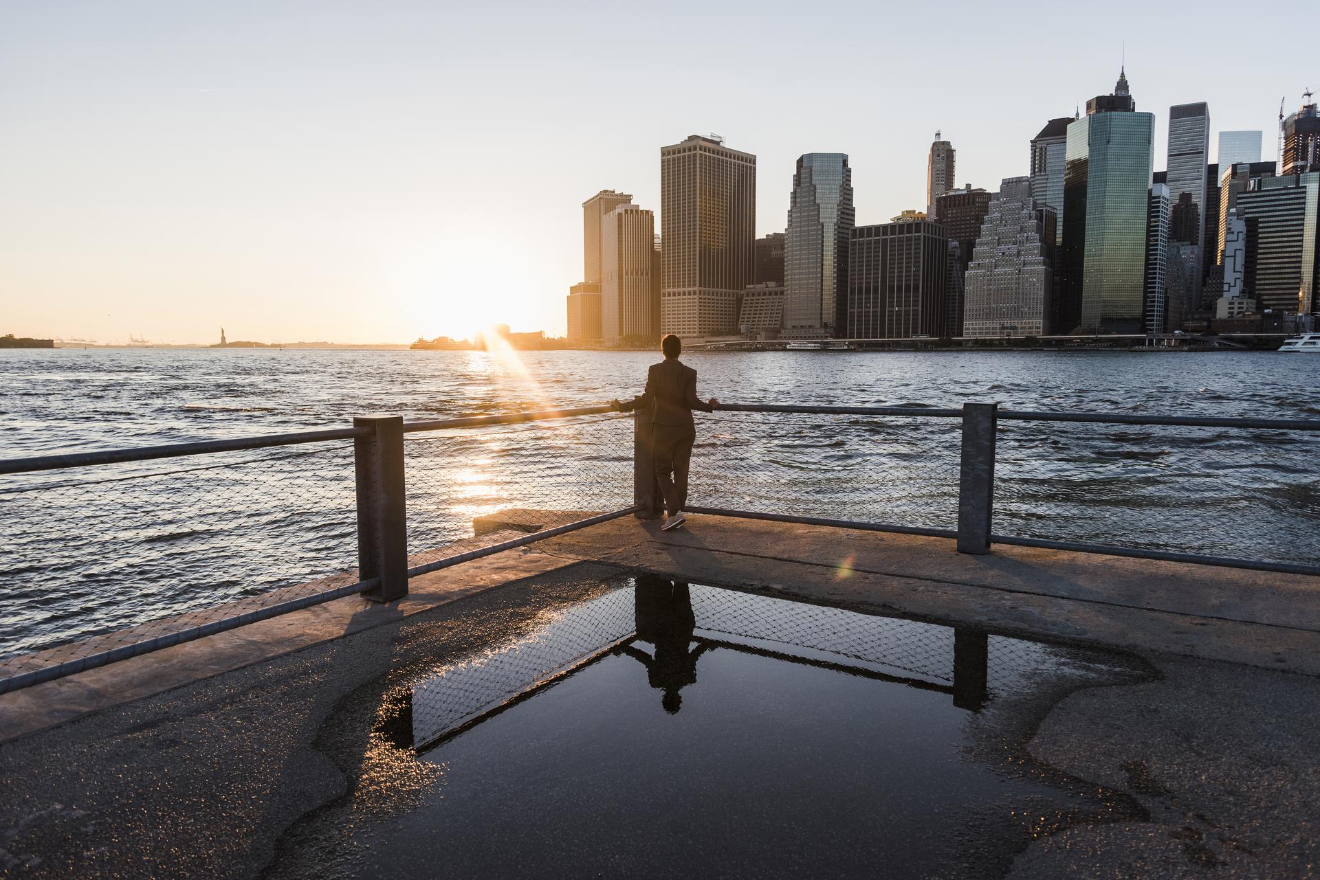 person-standing-in-front-of-sea