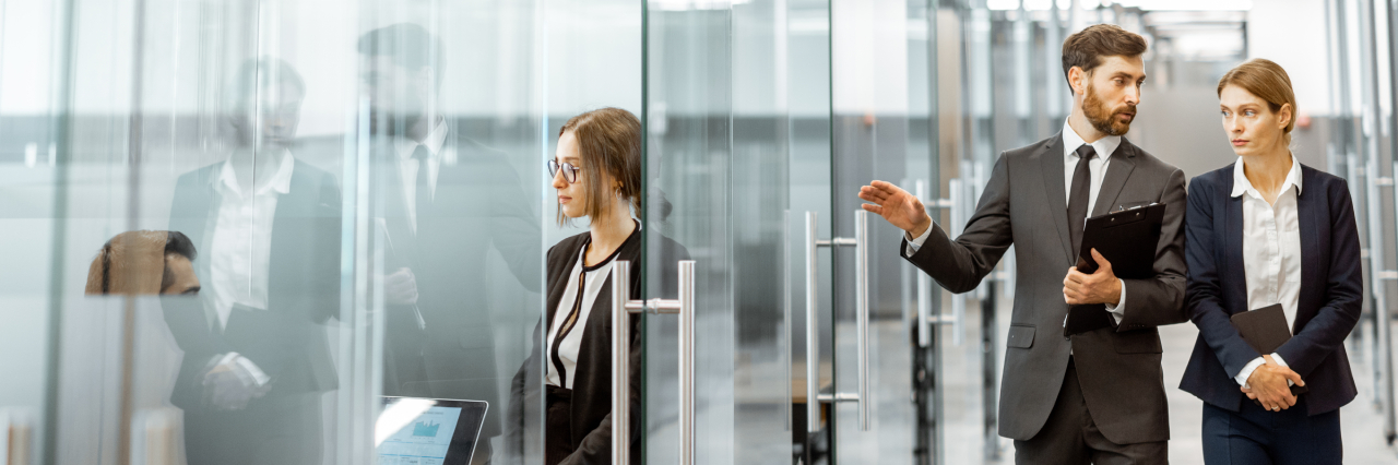 An image representing a group of people discussing about credit control process