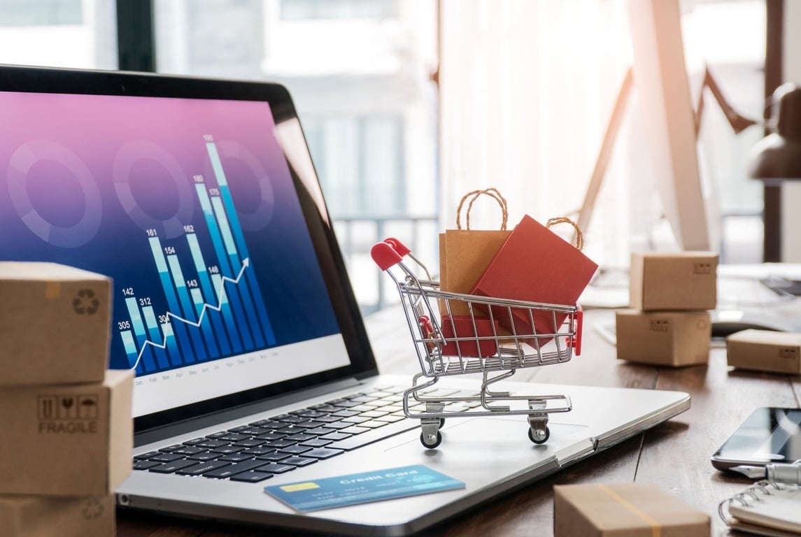 e-commerce-laptop-charrette