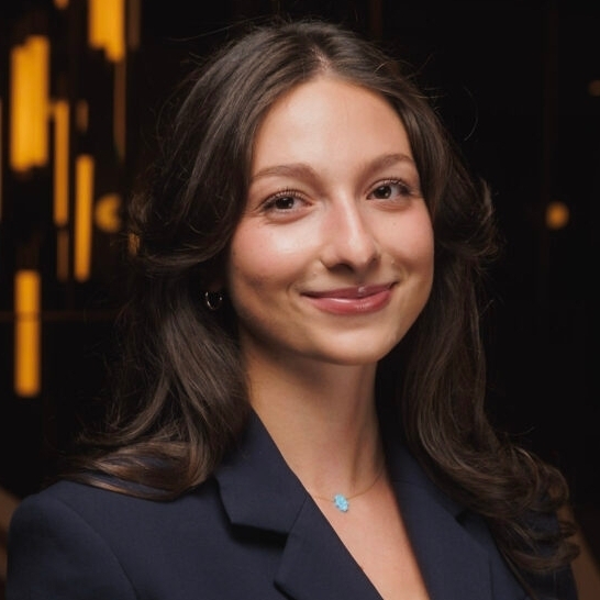 Carina Headshot