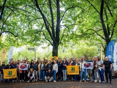 Foto di gruppo a Milano per il World Cleanup Day 2026