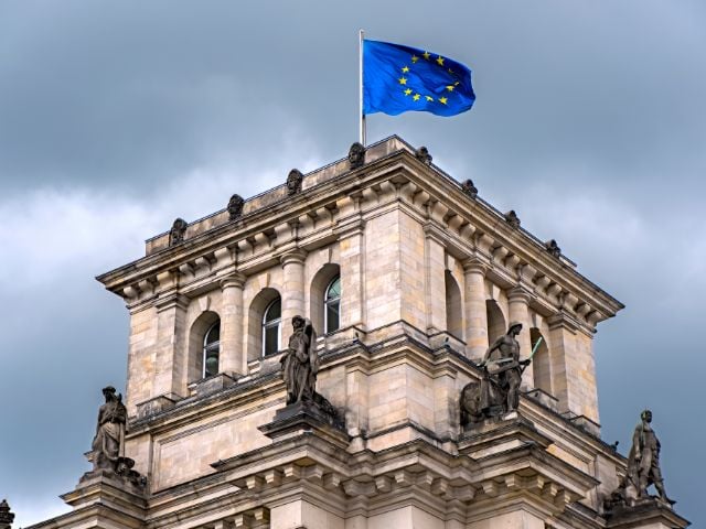 Vista del Parlamento a Berlino