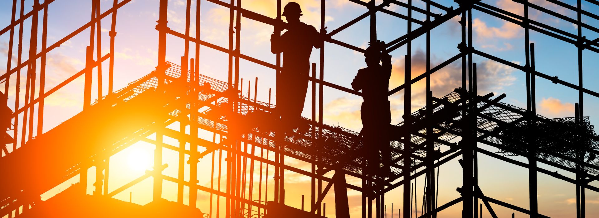 operai che lavorano in un cantiere edile