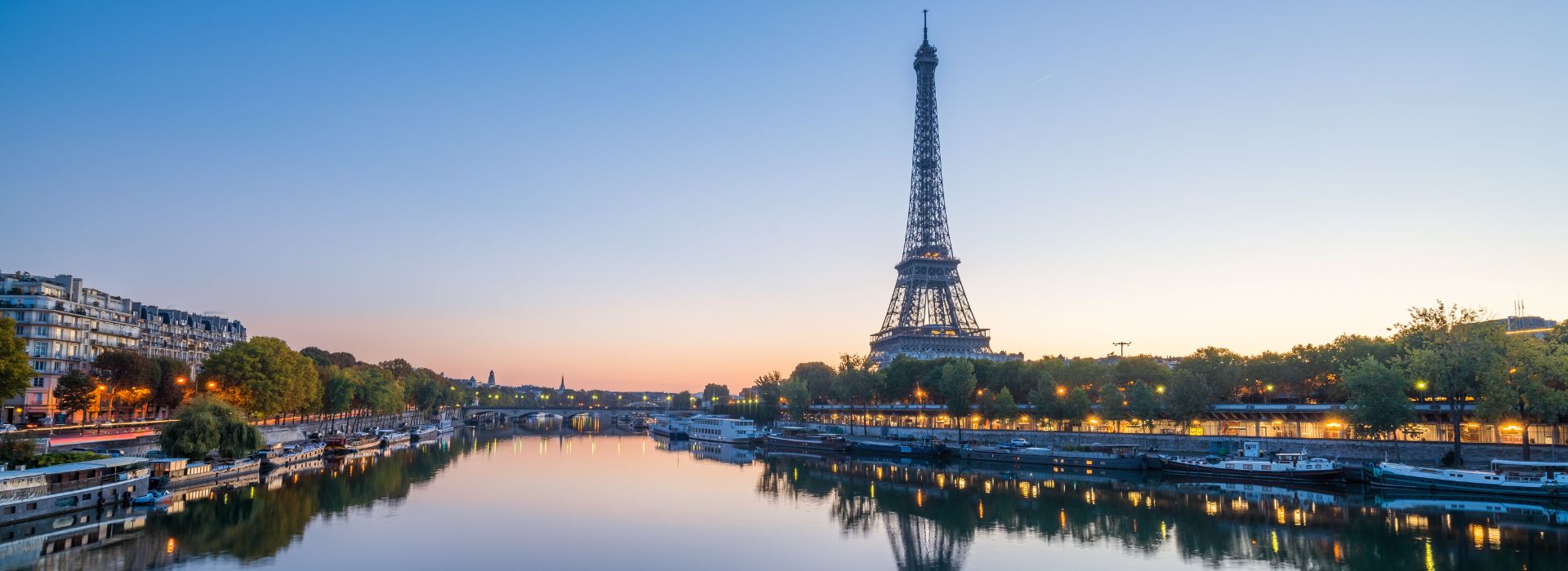 Vista di Parigi con Senna e Tour Eiffel