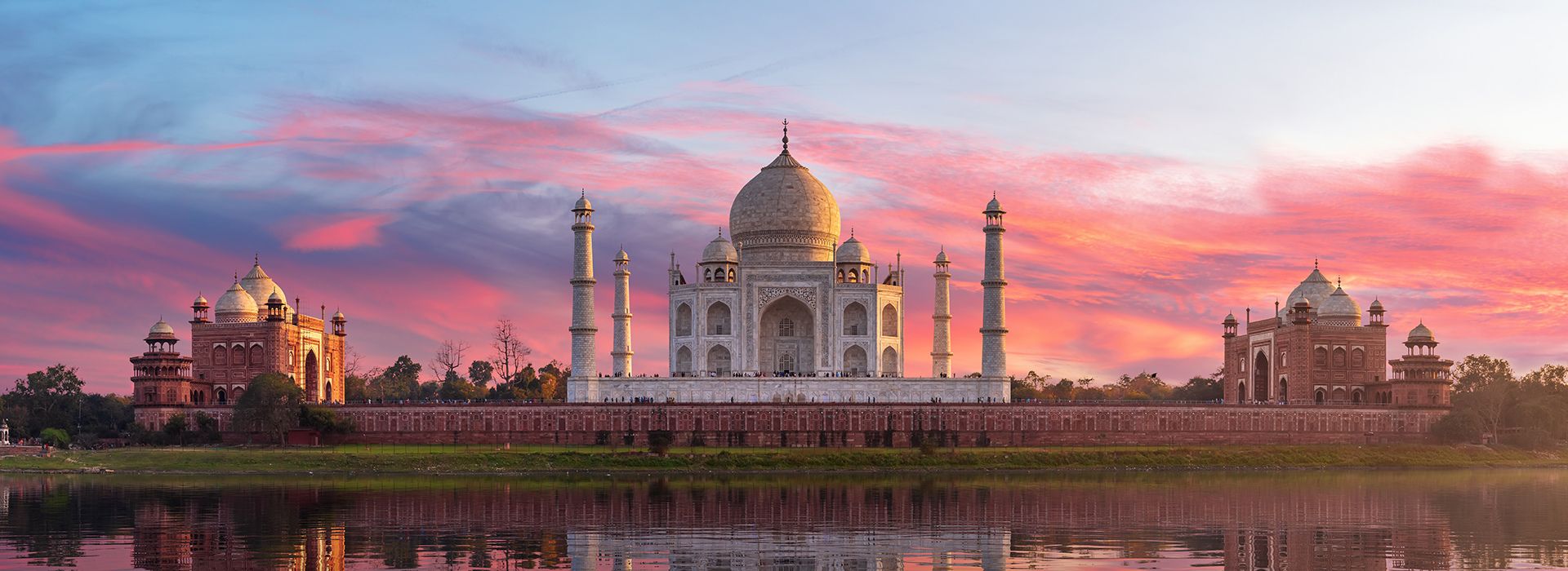 Vista del Taj Mahal al tramonto, India