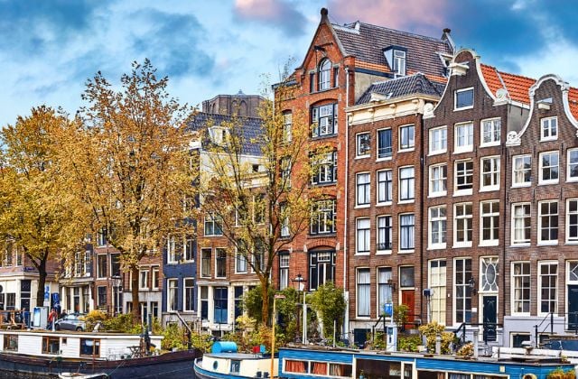Vista del fiume di Amsterdam