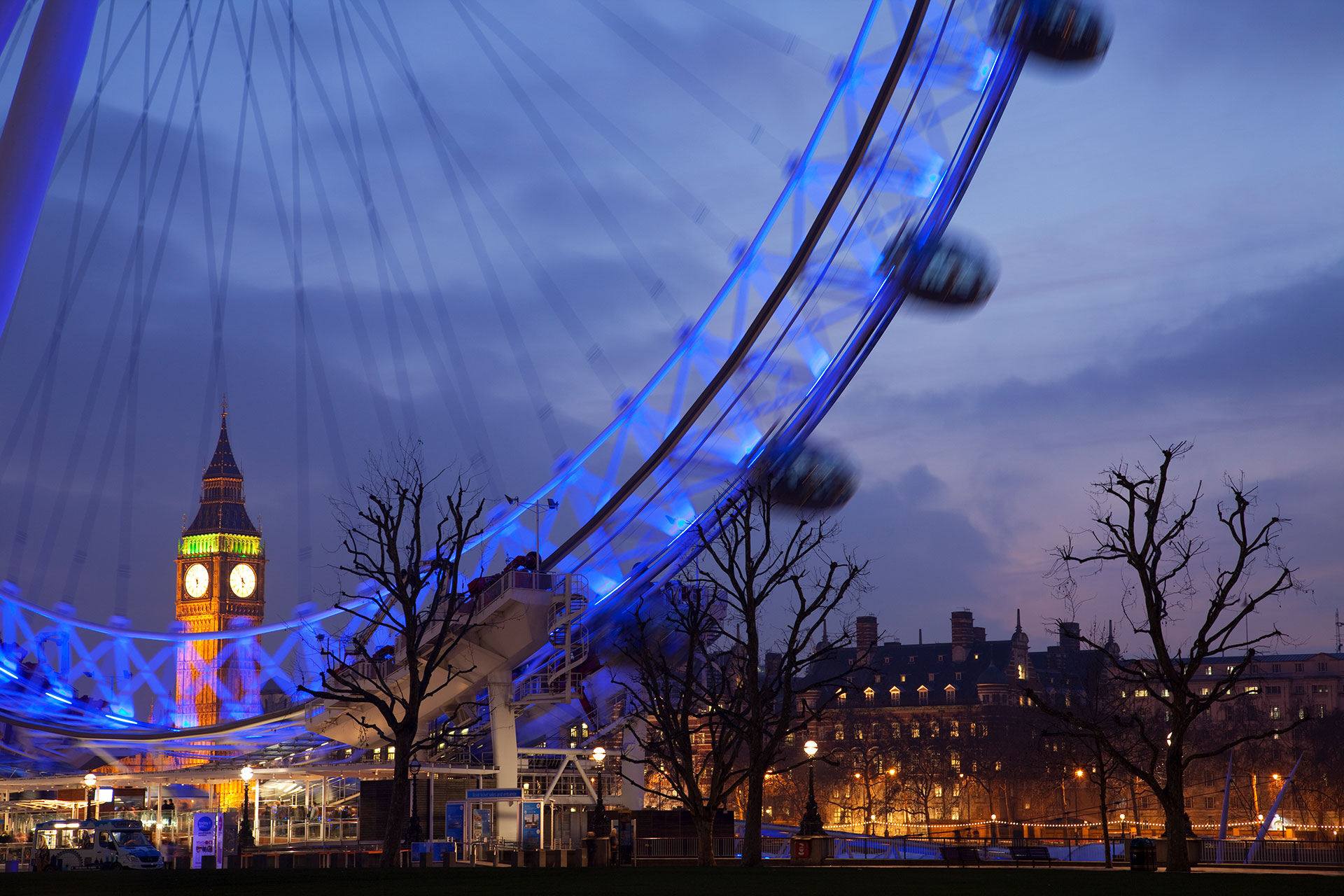London Eye i Big Ben o zmierzchu, Londyn
